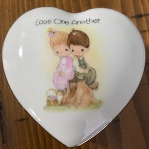 Precious Moments "Love one Another" Heart-Shaped Porcelain Jewelry Box.